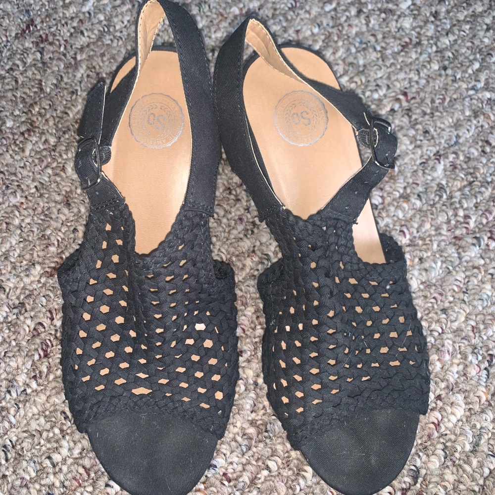 Wedge heels